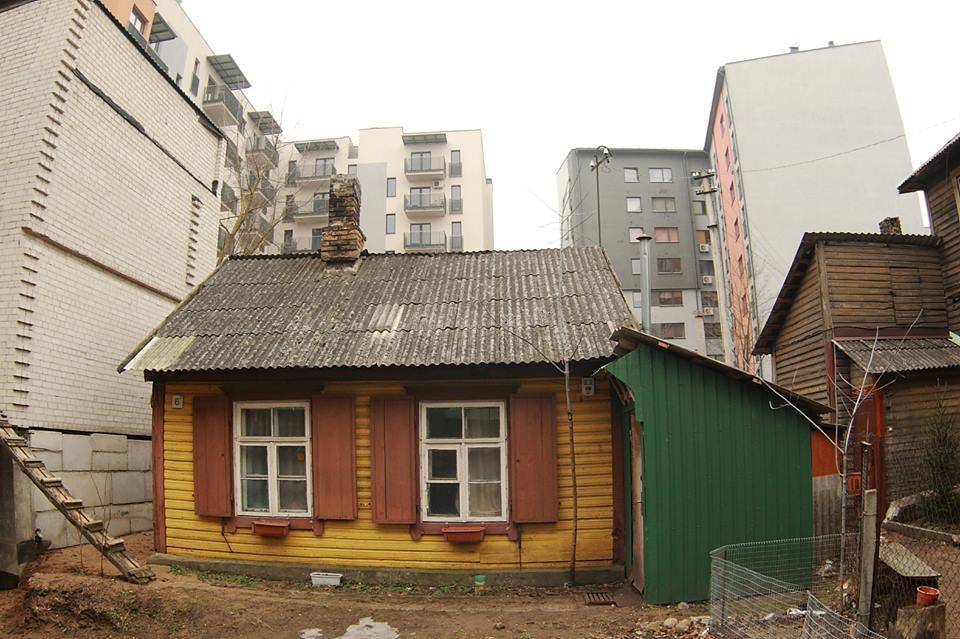 ad7f_istorija_dabartis_net